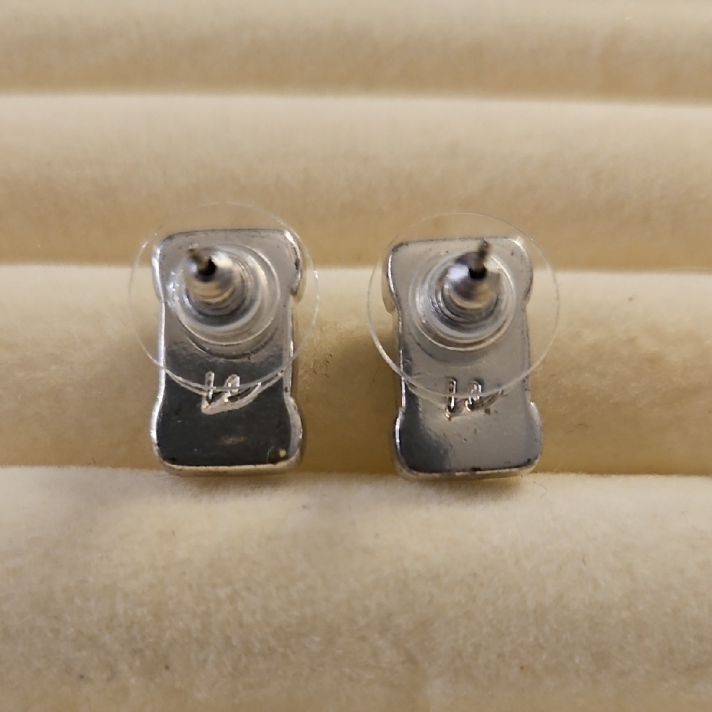 Silver And Green Rectangular Earrings - image 2